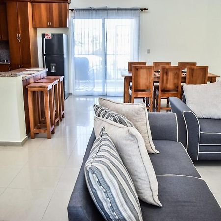 Hostal Palmas De Punta Cana F2 Kültér fotó